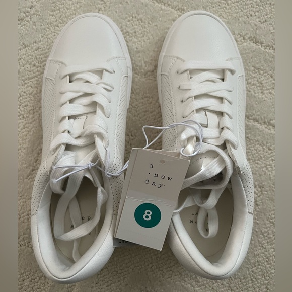 A New Day Maddison Sneakers (8) - Picture 2 of 3